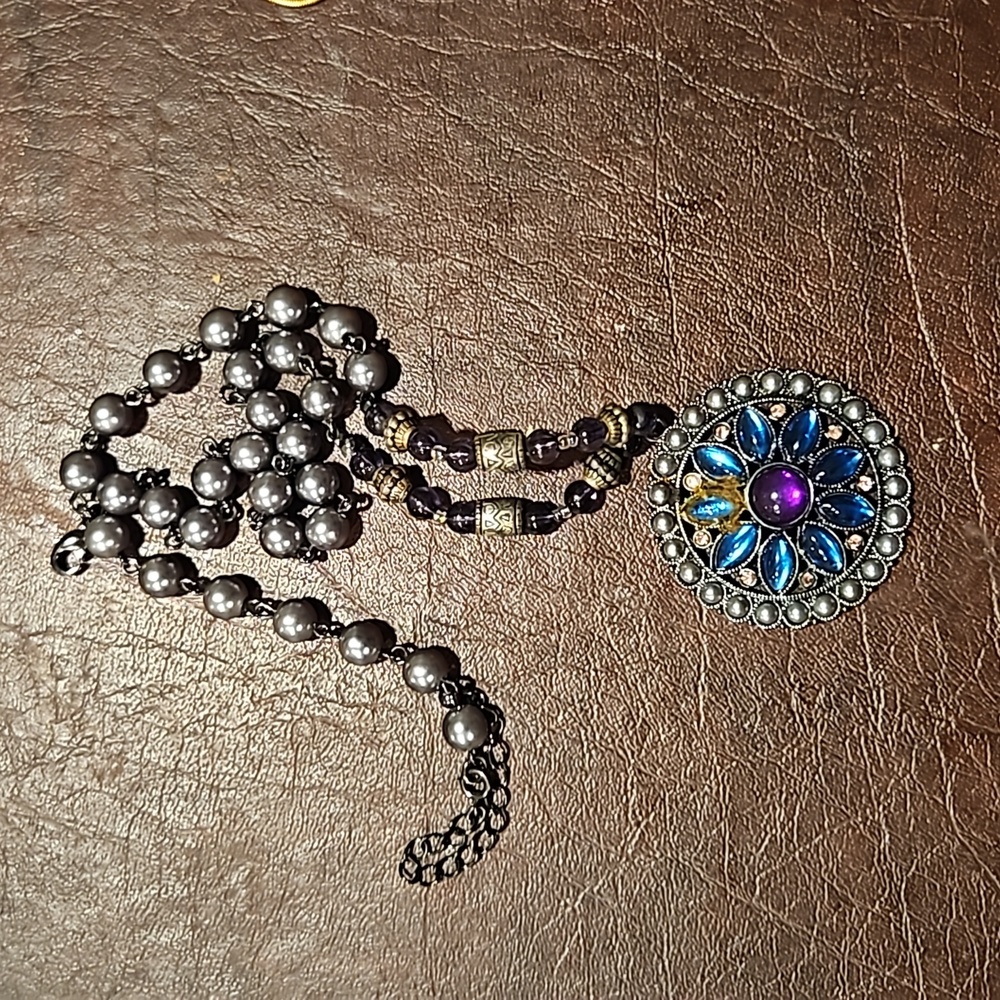 Avon Decorative Medallion Beaded Chain Necklace